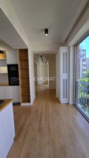 Продаётся, Квартира