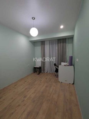 Продаётся, Квартира