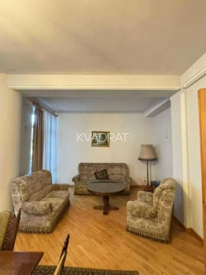 Продаётся, Квартира