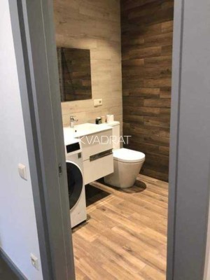 Продаётся, Квартира