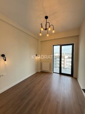 Продаётся, Квартира