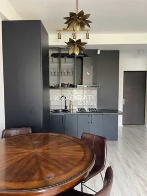 Продаётся, Квартира