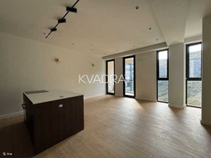 Продаётся, Квартира