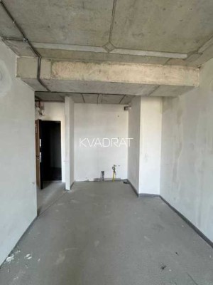 Продаётся, Квартира