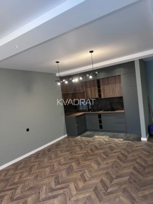 Продаётся, Квартира